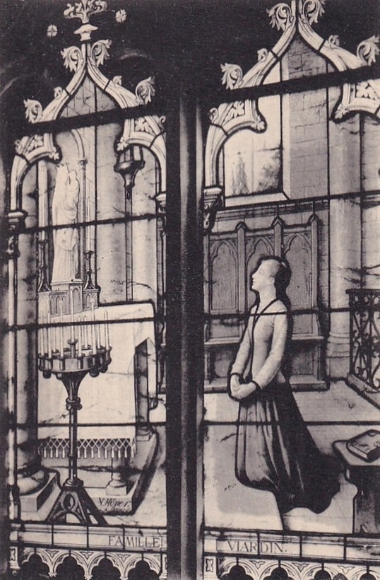 Vitrail église de Domremy Jeanne d'Arc en prière